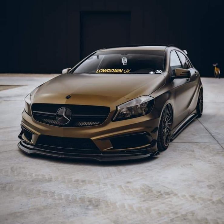 Mercedes mat goud